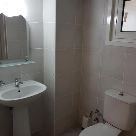 Tiny House With Pool Mountain View & 100mt To Sea. Appartement *